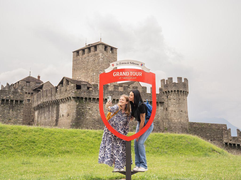 Image 5 - Bellinzona Car