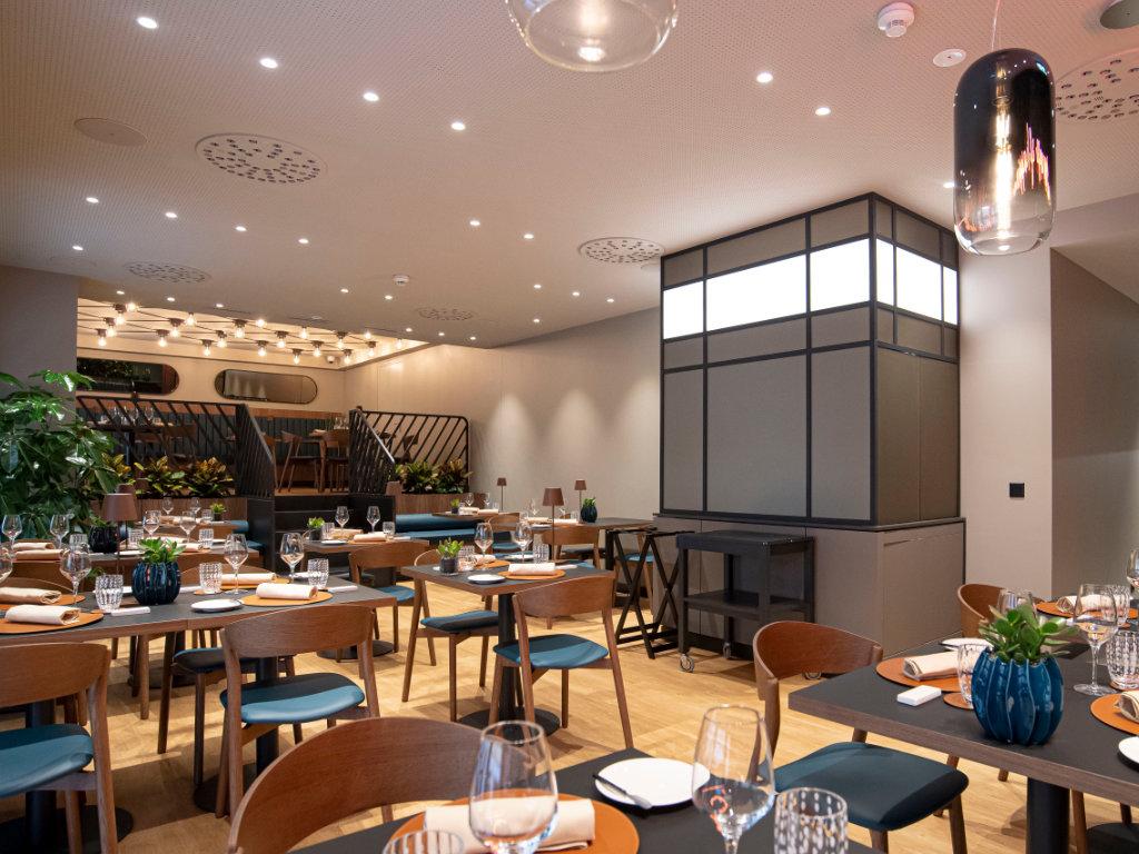 Image 2 - Ravioli del Plin di barbabietola al burro affumicato e fonduta di formaggio di capra ticinese - La ricetta