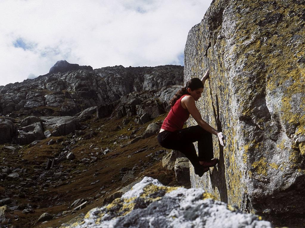 Image 6 - Gotthard Boulder