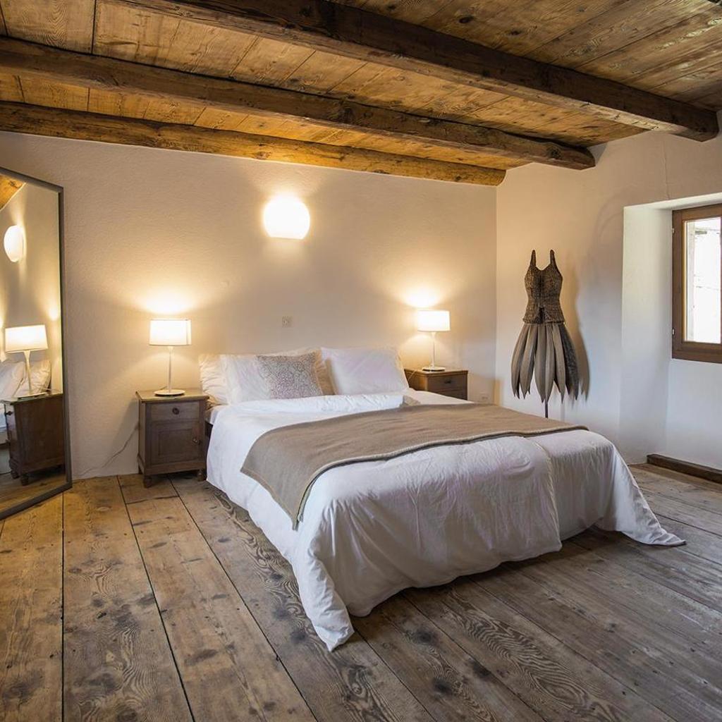 Image 0 - Verzasca Lodge Carlotta