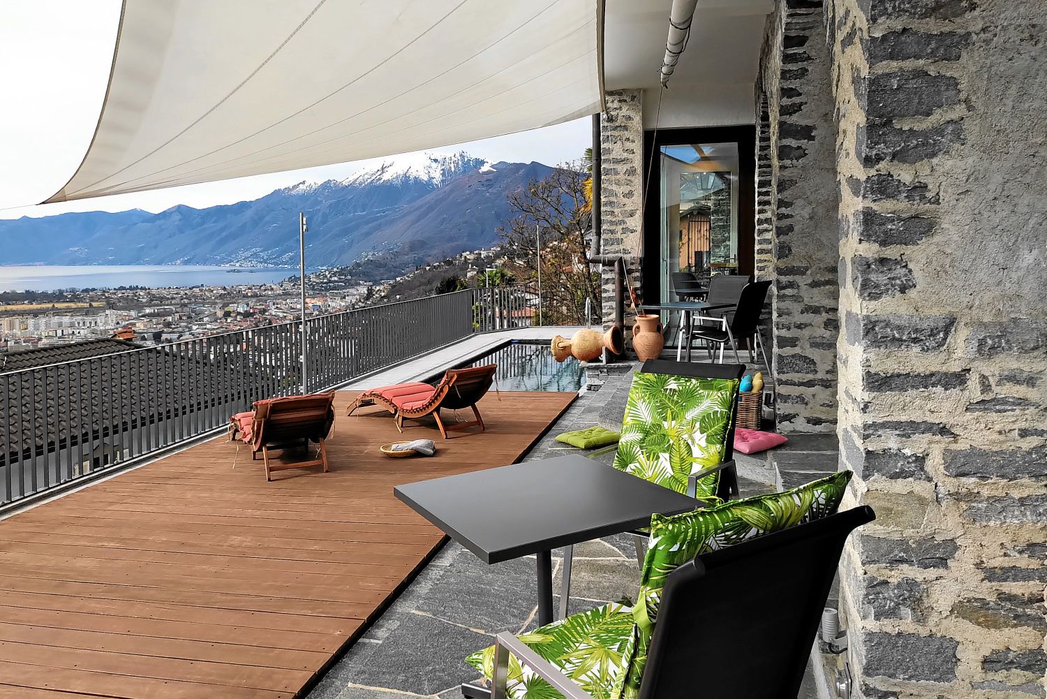 Image 0 - 3.5 room holiday apartment 'Castello Rorello', Via Storta 4, Brione s.M.