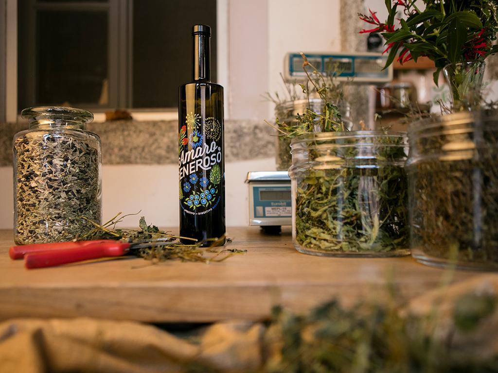 Image 1 - Amaro Generoso