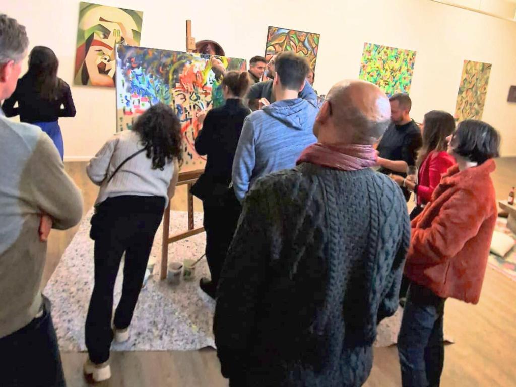 Image 0 - Collaborative Painting Workshop 