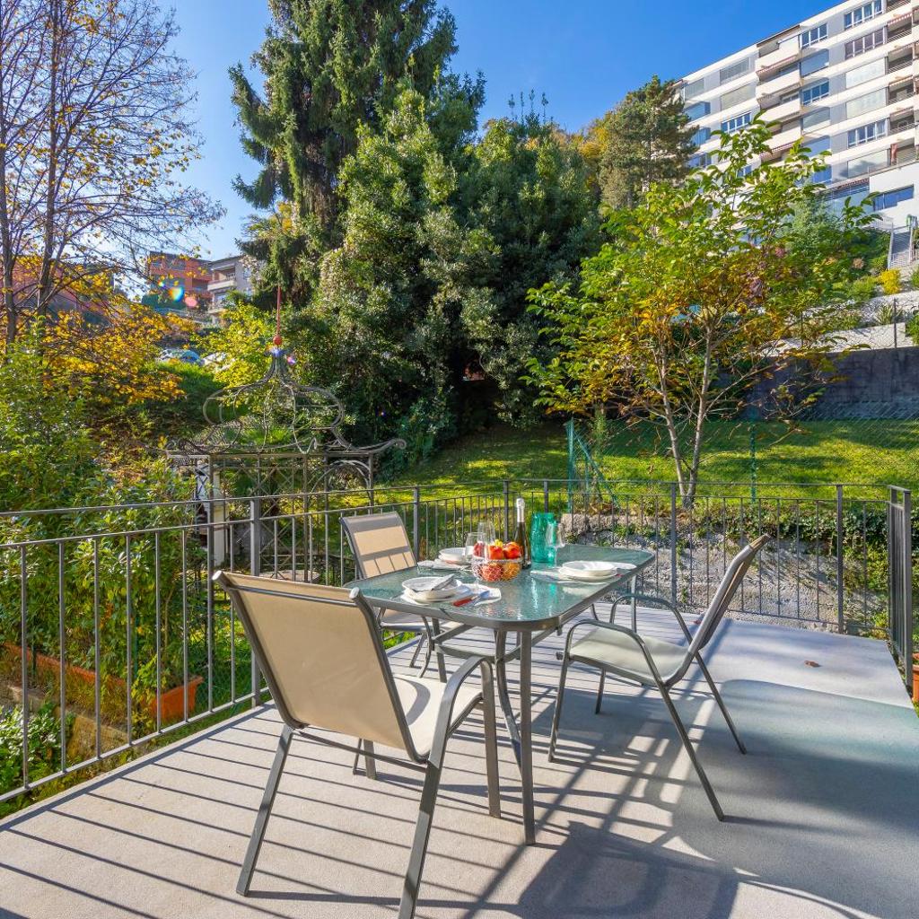 Image 0 - Franklin House - Happy Rentals