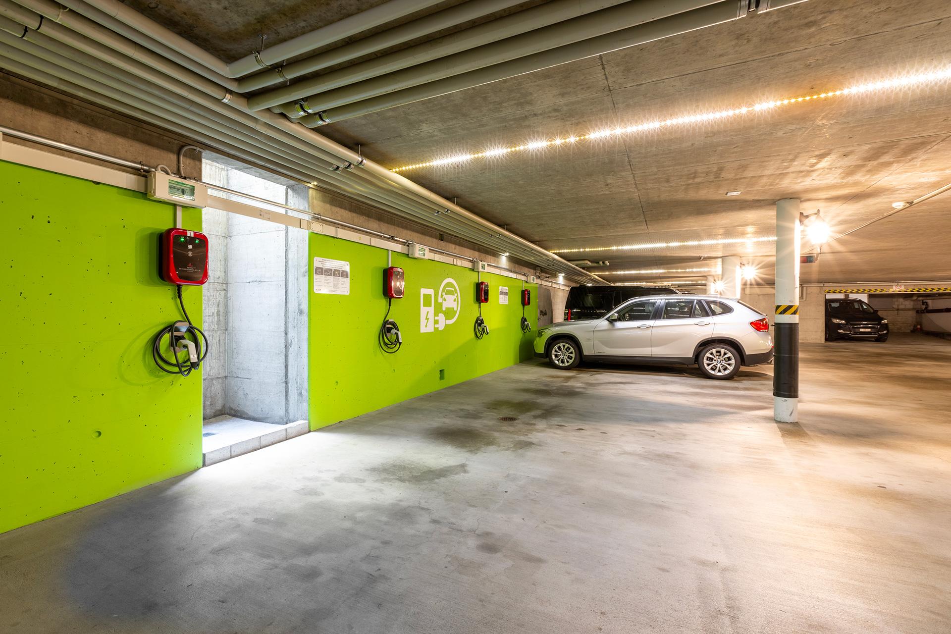 Image 8 - International au Lac Historic Lakeside Hotel