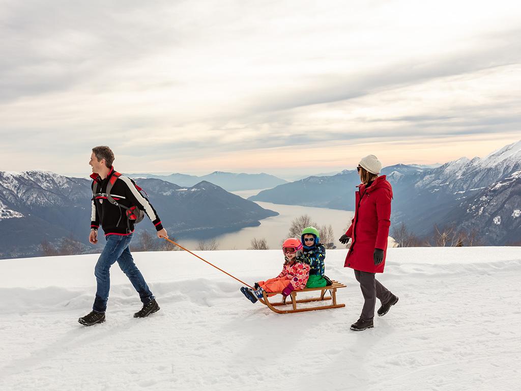Image 4 - Passeggiate invernali a Cardada Cimetta