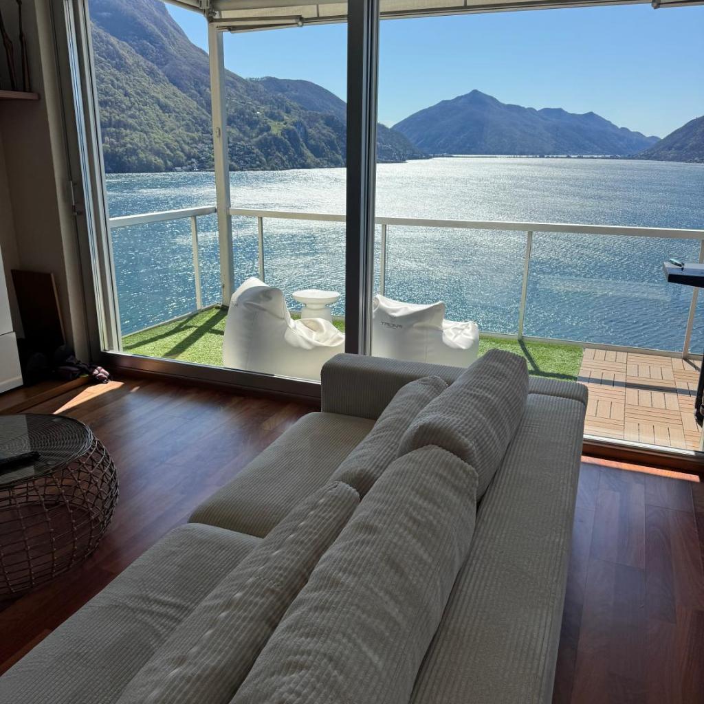 Image 0 - Attico con vista panoramica sul lago - due camere