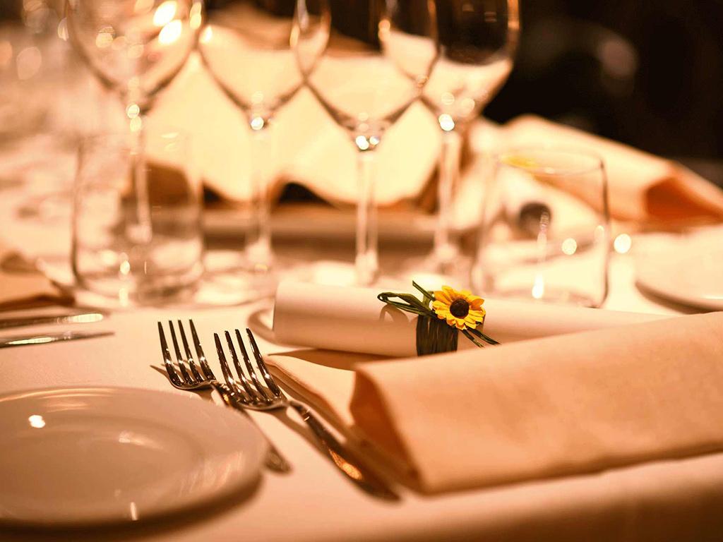 Image 2 - 8e20 Banqueting & Co.