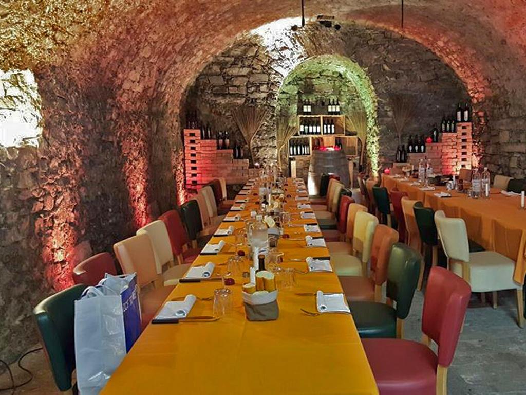 Image 1 - Seven Wonders – Tasting Experience