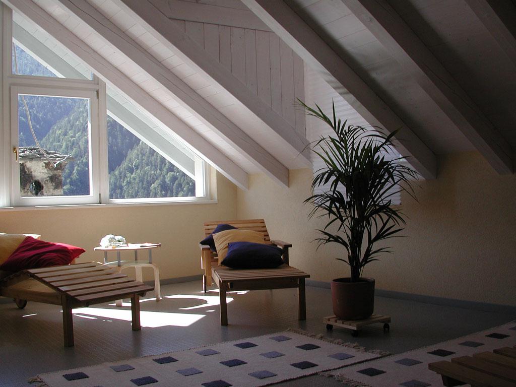 Image 3 - 
