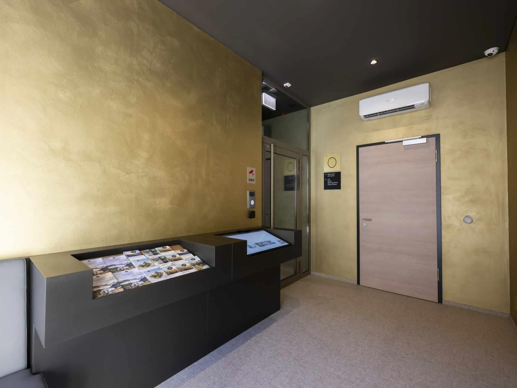 Image 6 - 6532 Smart Hotel