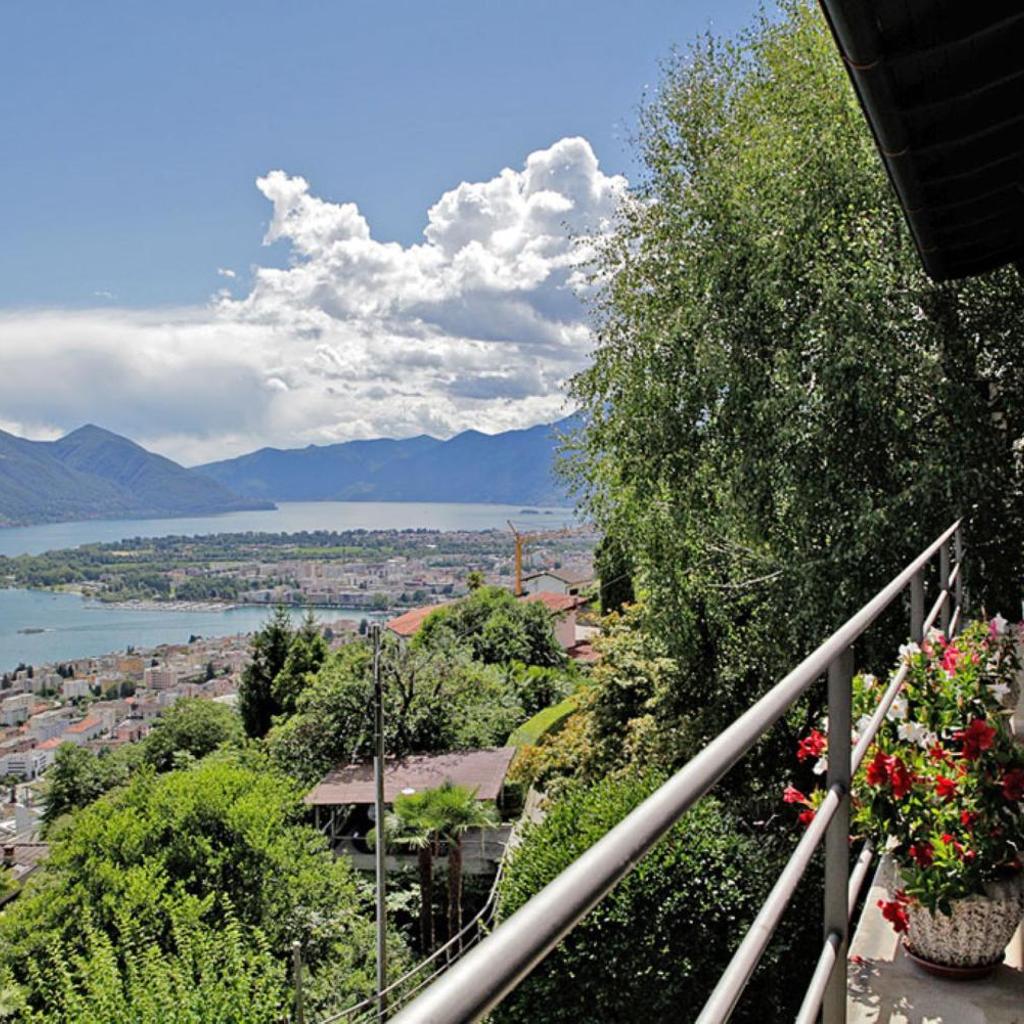 Image 0 - Casa Betulla by HolAp SA