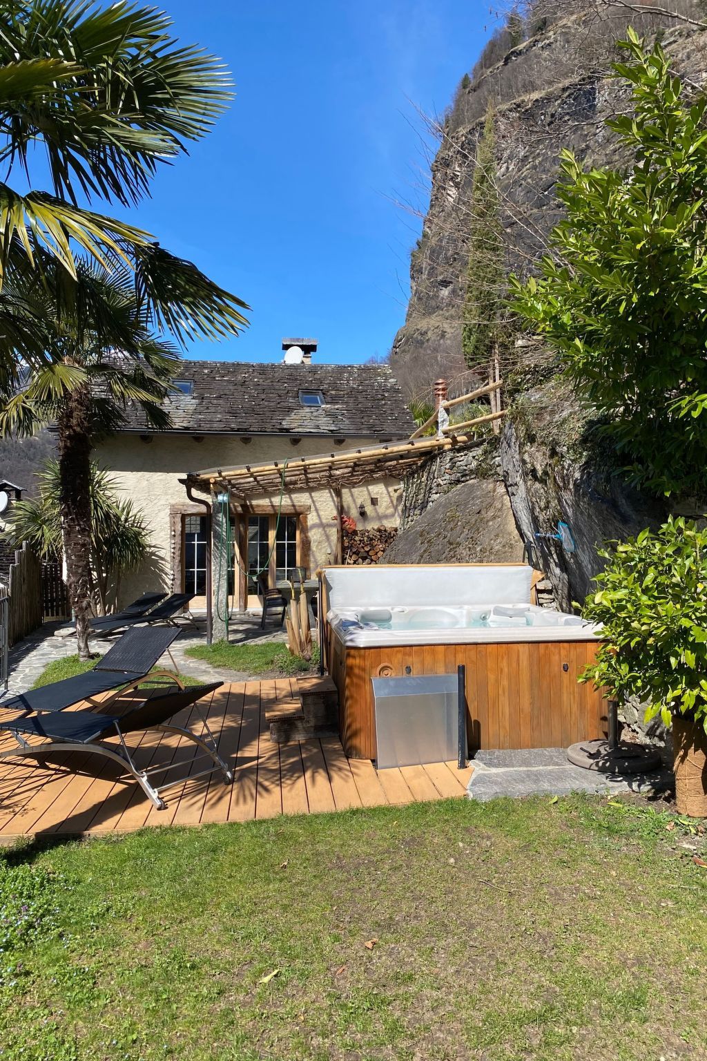 Image 0 - Top -Rustico mit Aussenwhirlpool beheizt und Sauna
