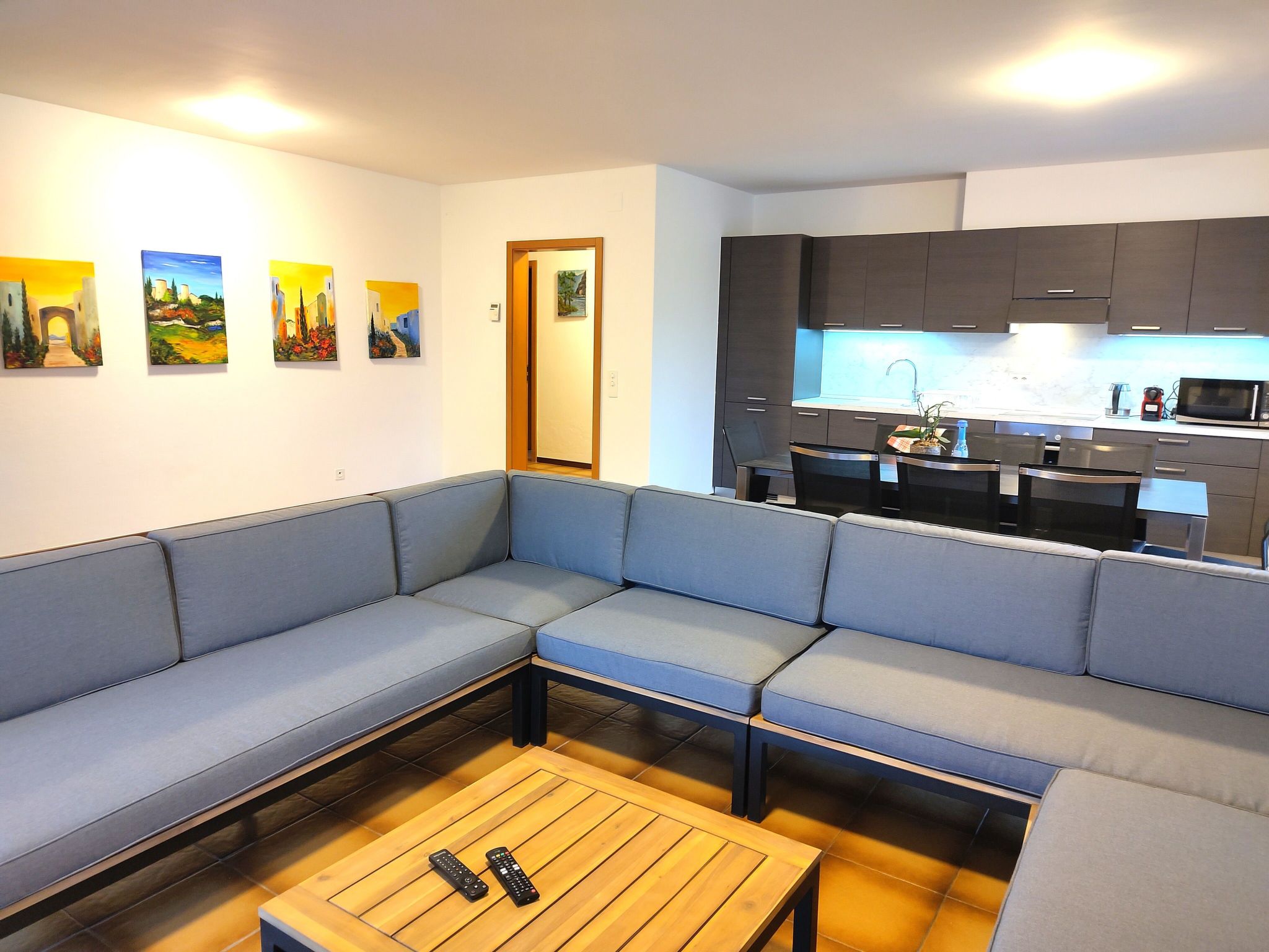 Image 0 - Maspoli Holidays 626 - Brandneuer, einzigartiger Raum