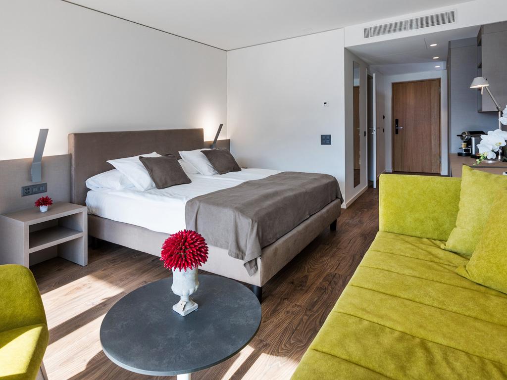 Image 7 - Hotel & Lounge Lago Maggiore