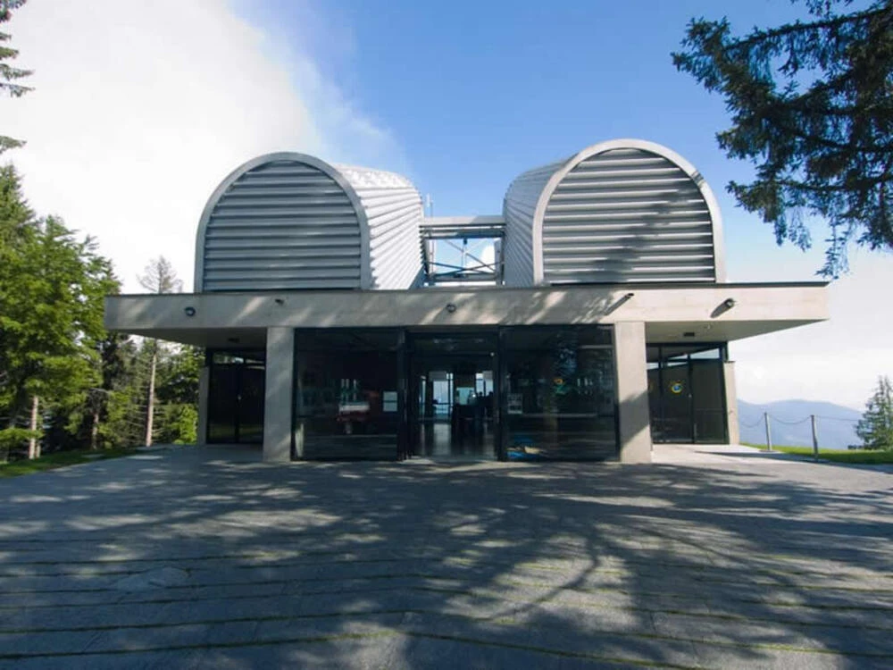 Image 3 - 