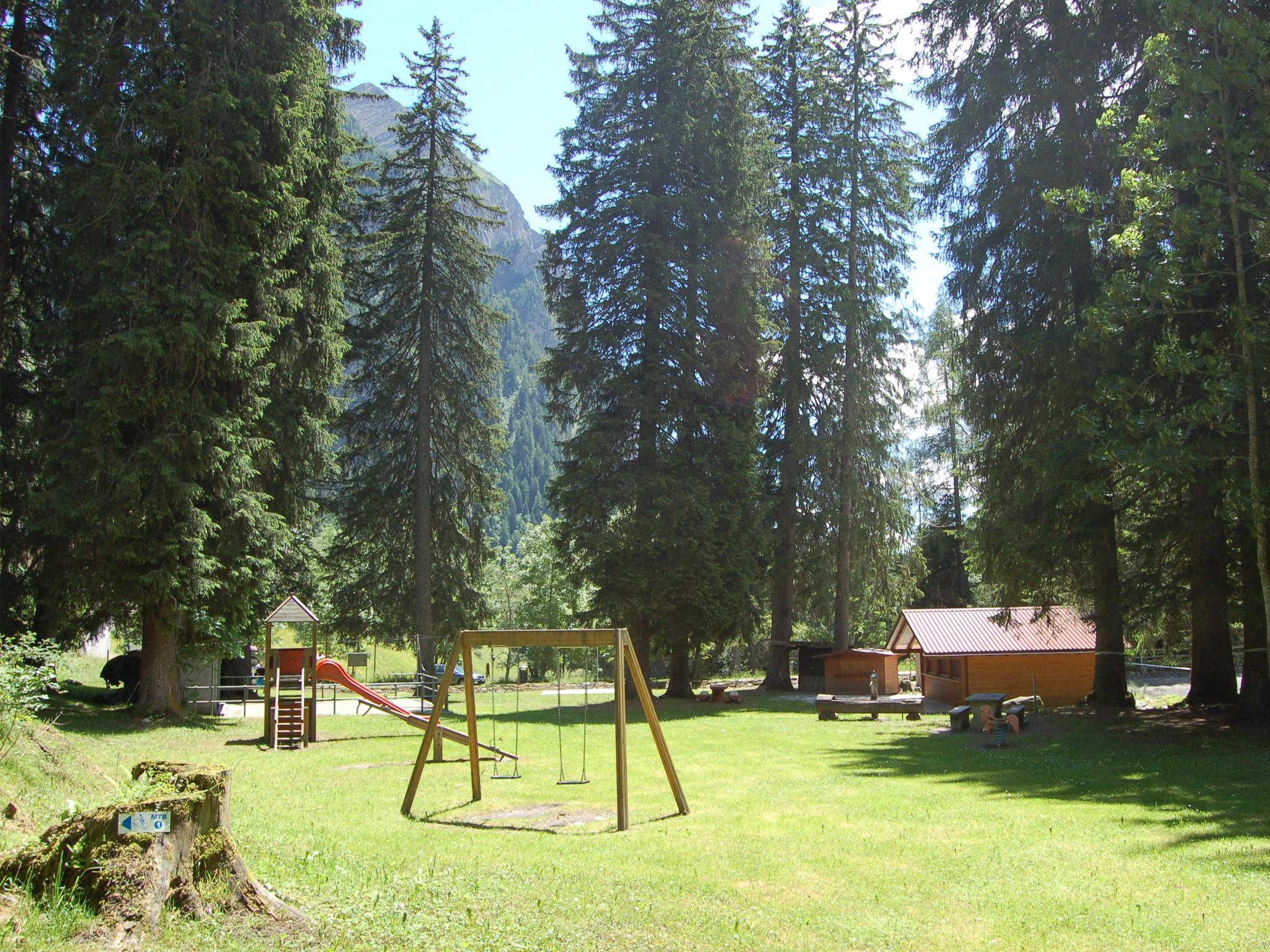 Image 4 - Spielplatz Pineta Saracino