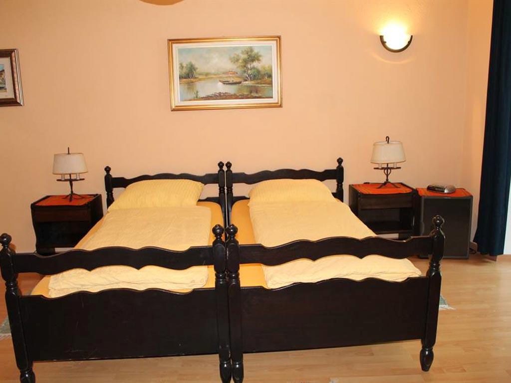 Image 13 - Osteria Battello