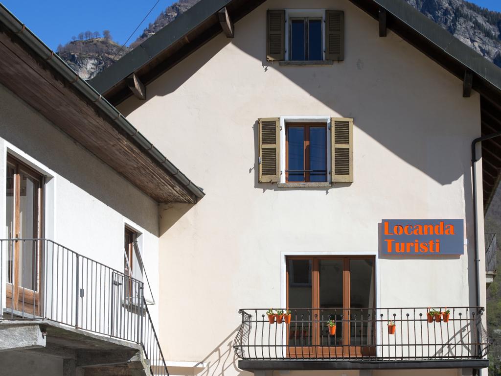 Image 0 - Turisti Locanda