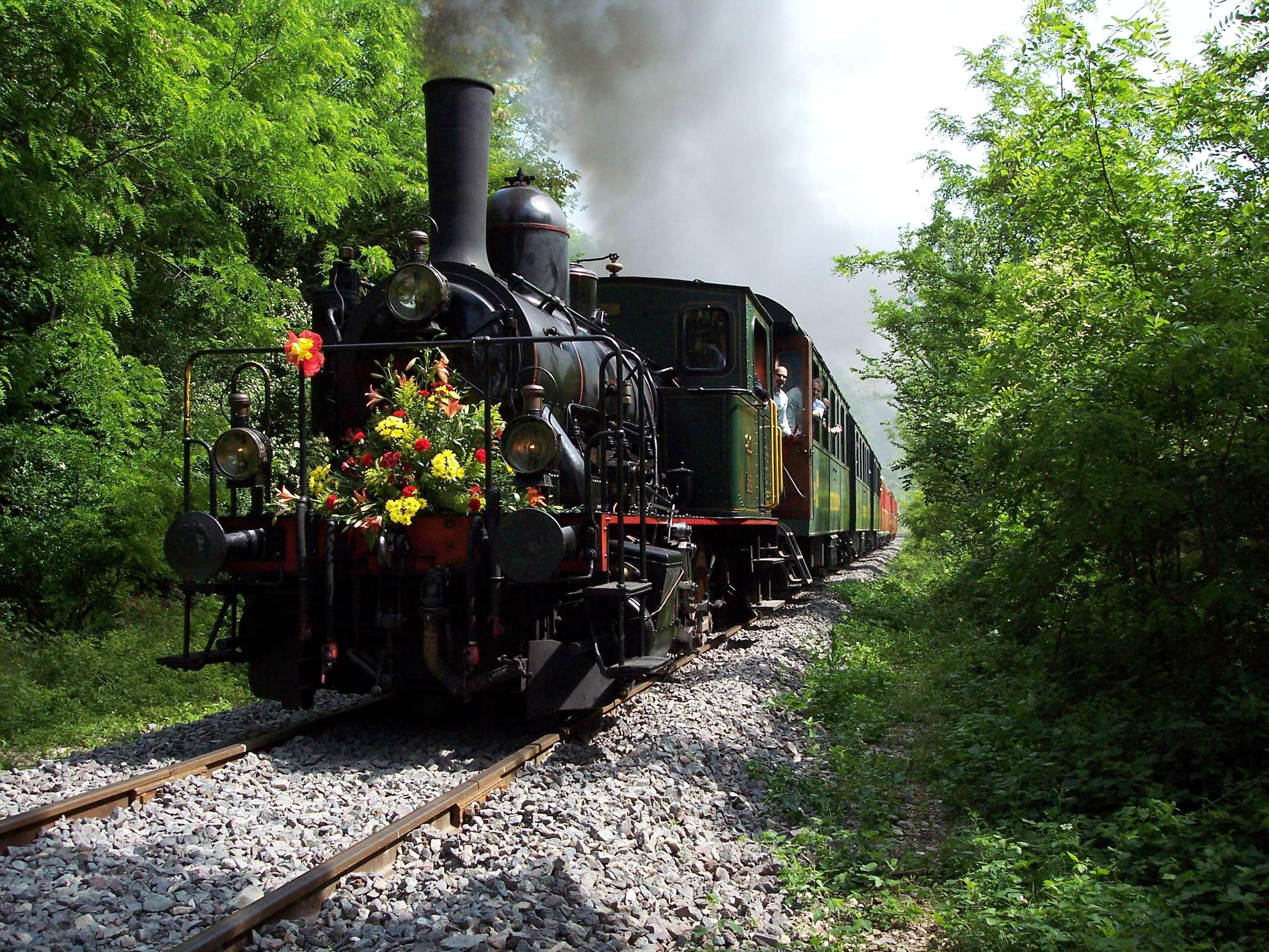 Image 4 - Nostalgiezug