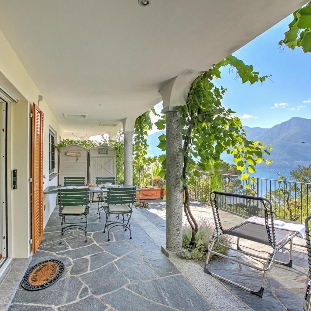 Image 0 - Locarno Area: Quiet Lake view escape 2 - Happy Rentals