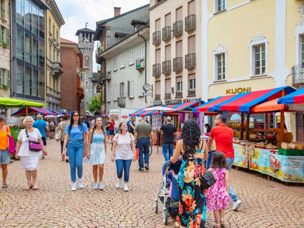 Image 3 - The market of Bellinzona