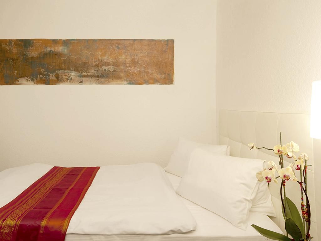 Image 10 - Hotel America