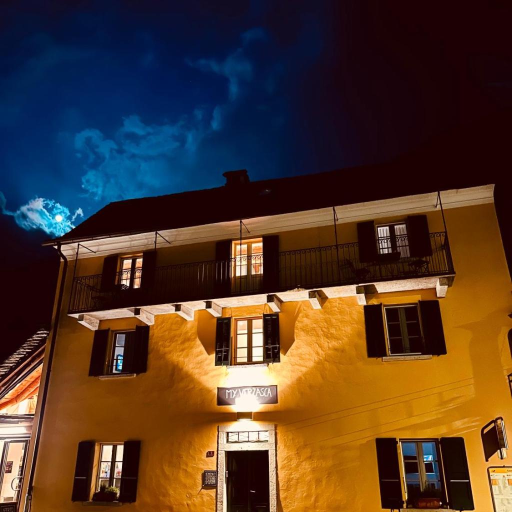 Image 5 - Ai Piée