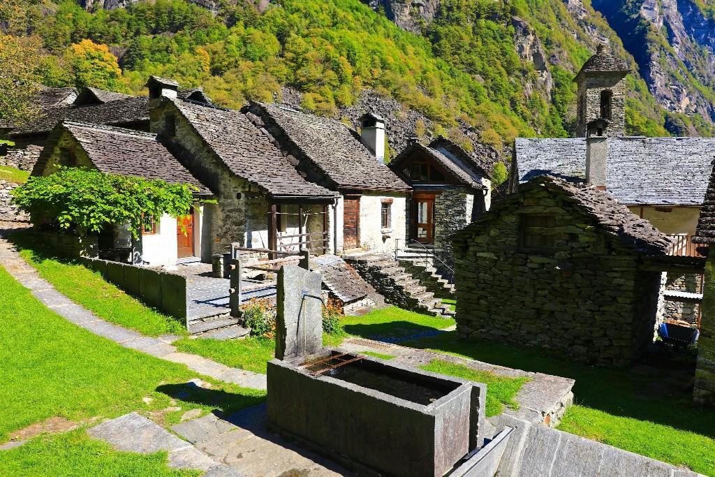 Image 4 - Discovering treasures in the valleys