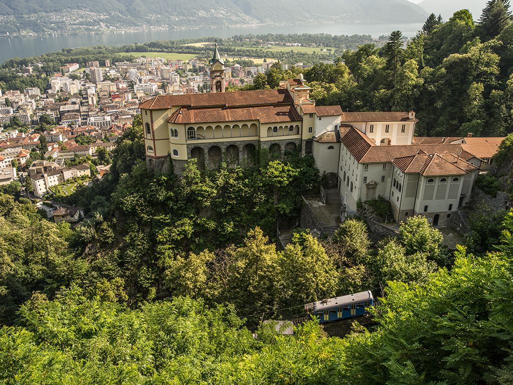 Image 3 - Funicolare Locarno-Madonna del Sasso