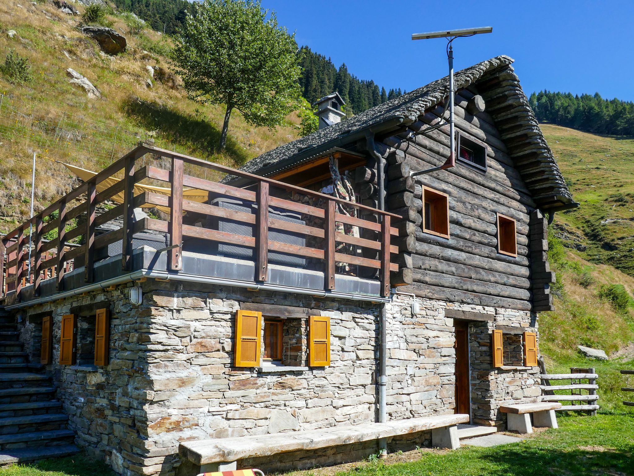 Image 0 - Rustico Catcüc
