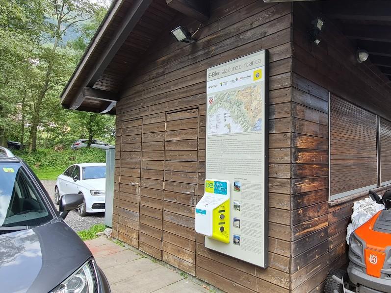 Image 0 - E-bike charging point Laghetti Audan