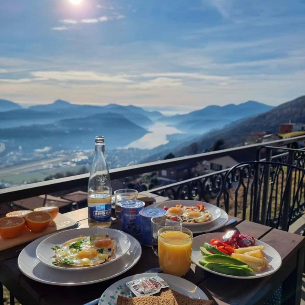 Image 0 - casa sol y sombra