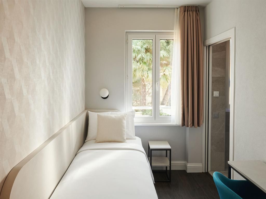 Image 6 - Vista Lakefront Boutique Hotel