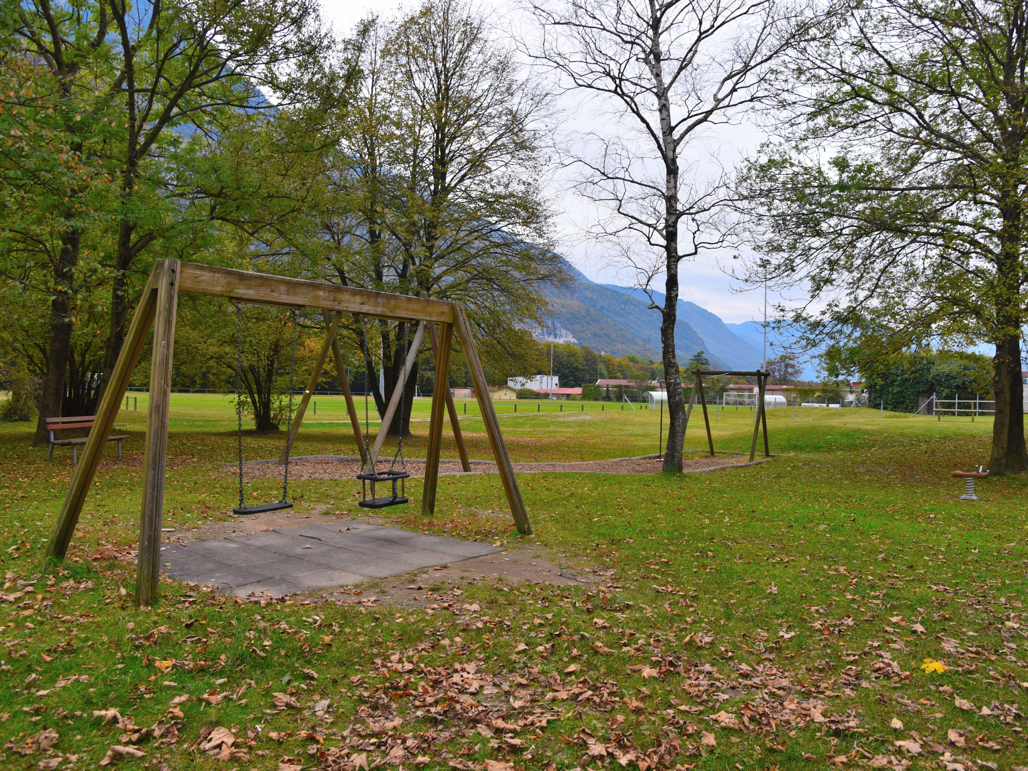 Image 0 - Parco giochi Lodrino