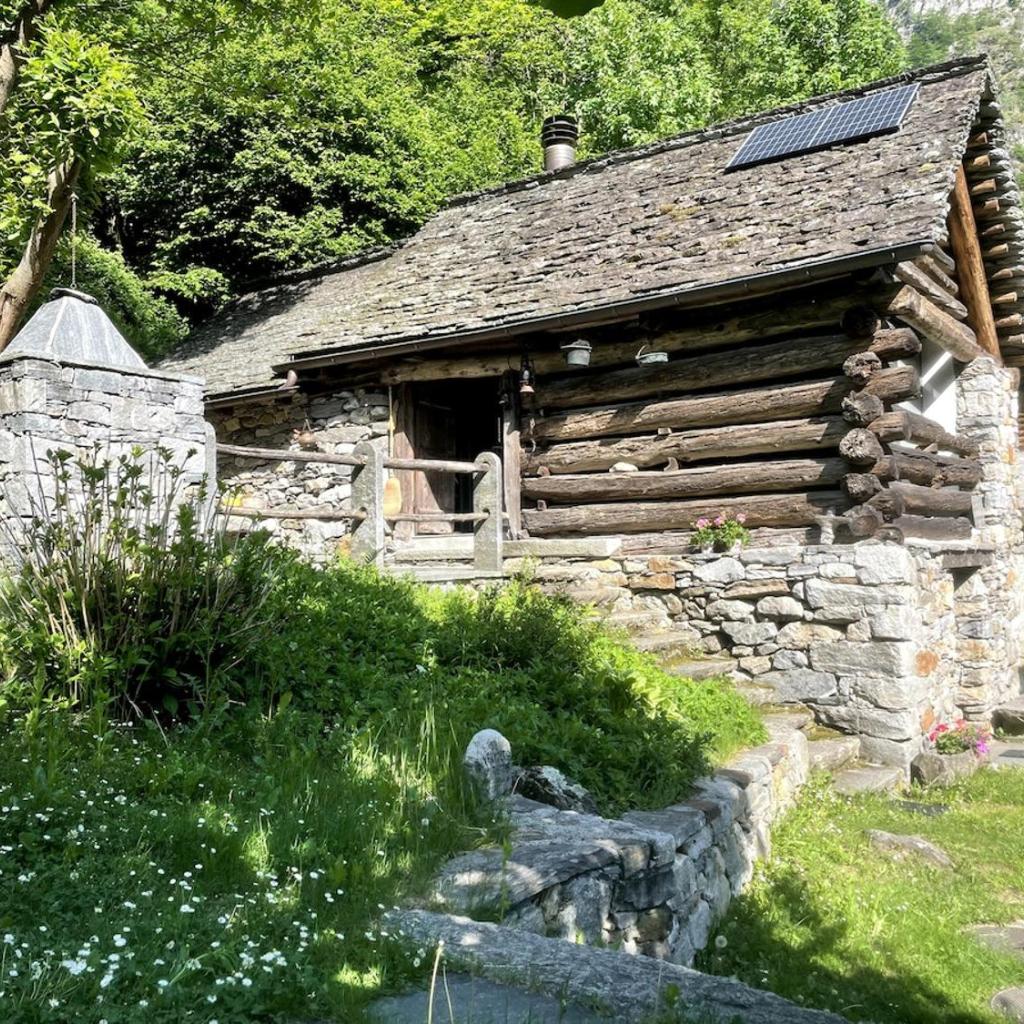 Image 0 - Cozy Rustic Prato Sornico