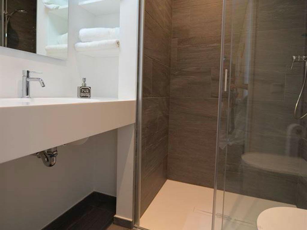 Image 19 - Salotto Brè