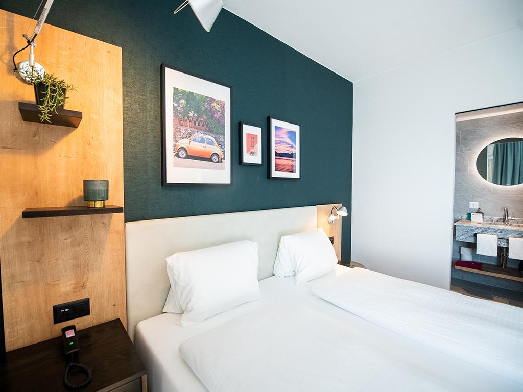 Image 4 - Ascona Lodge