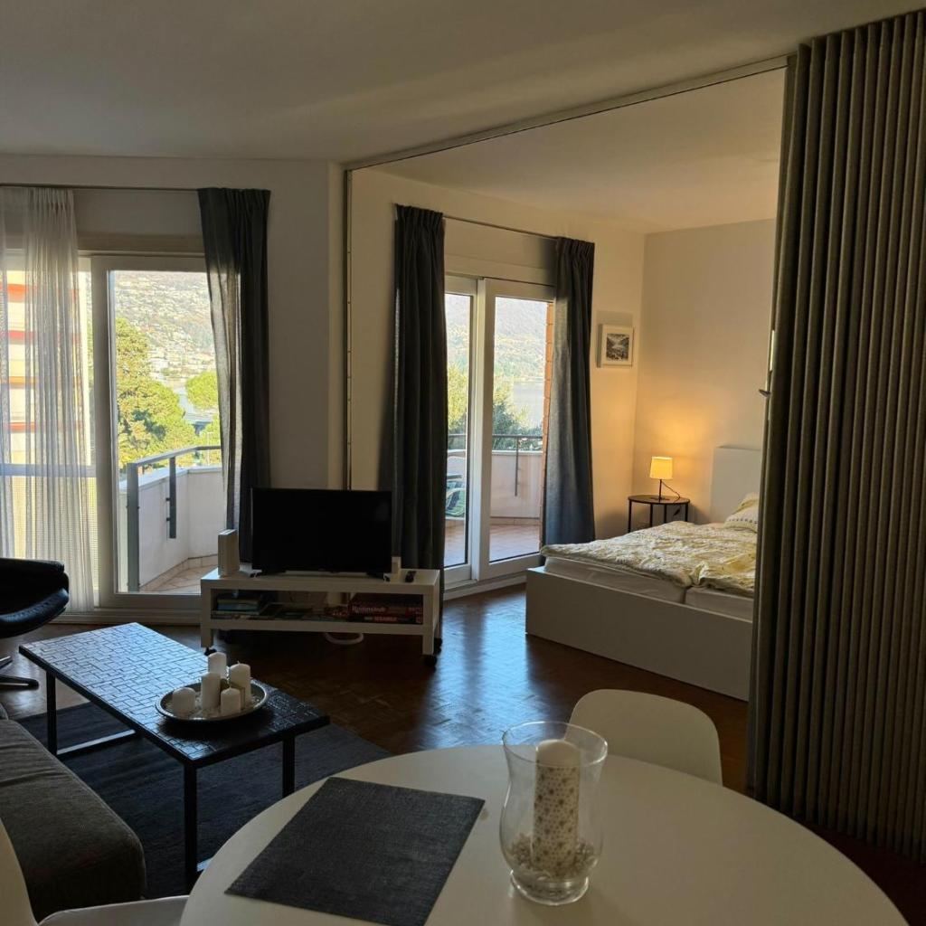 Image 0 - Locarno: Casa Lido