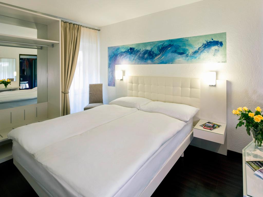 Image 4 - Hotel America