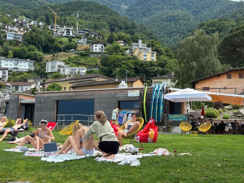 Image 2 - Papaya Beach - lido pubblico di Gerra Gambarogno