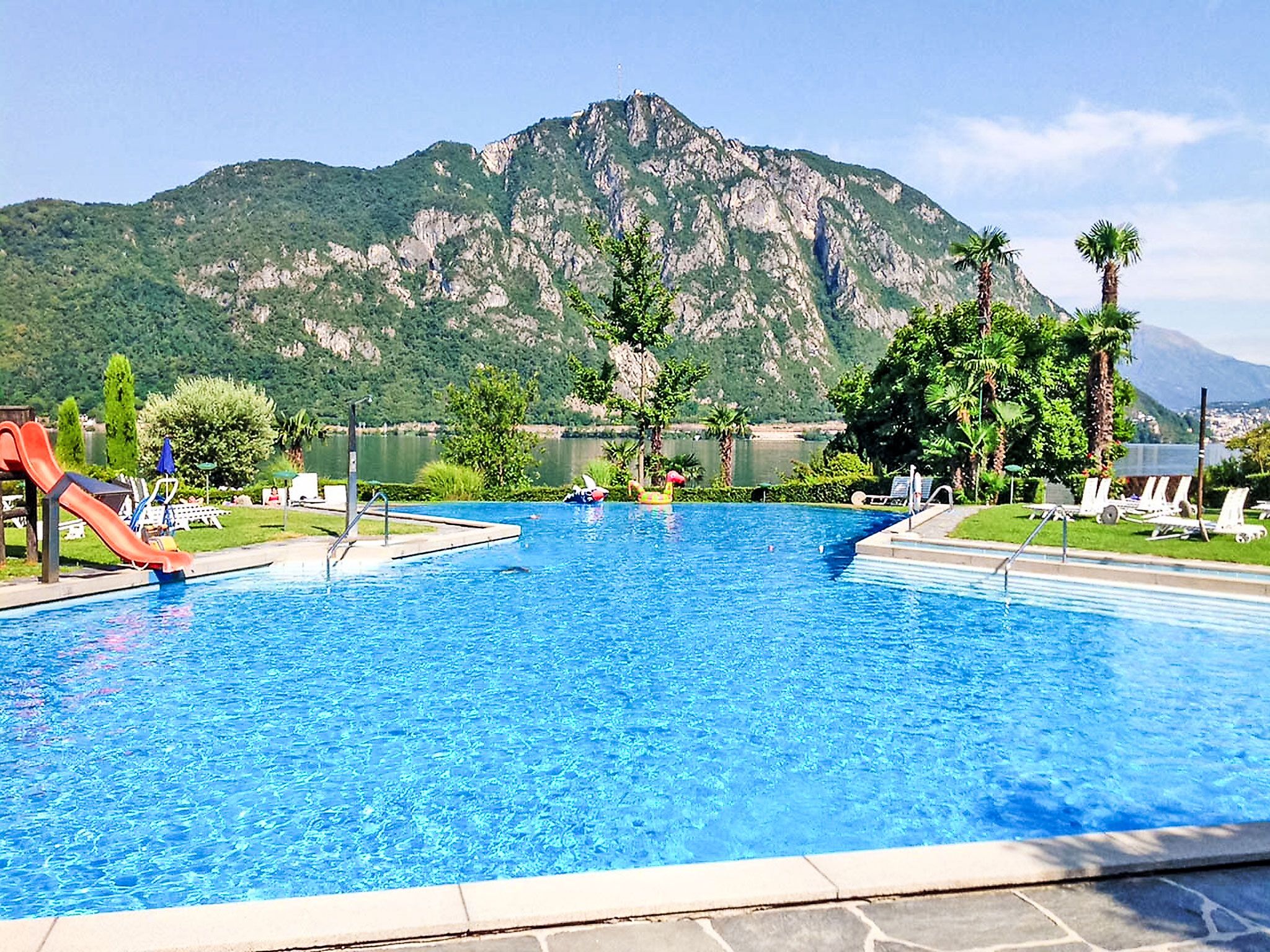 Image 0 - Charming Gardenview App. 105