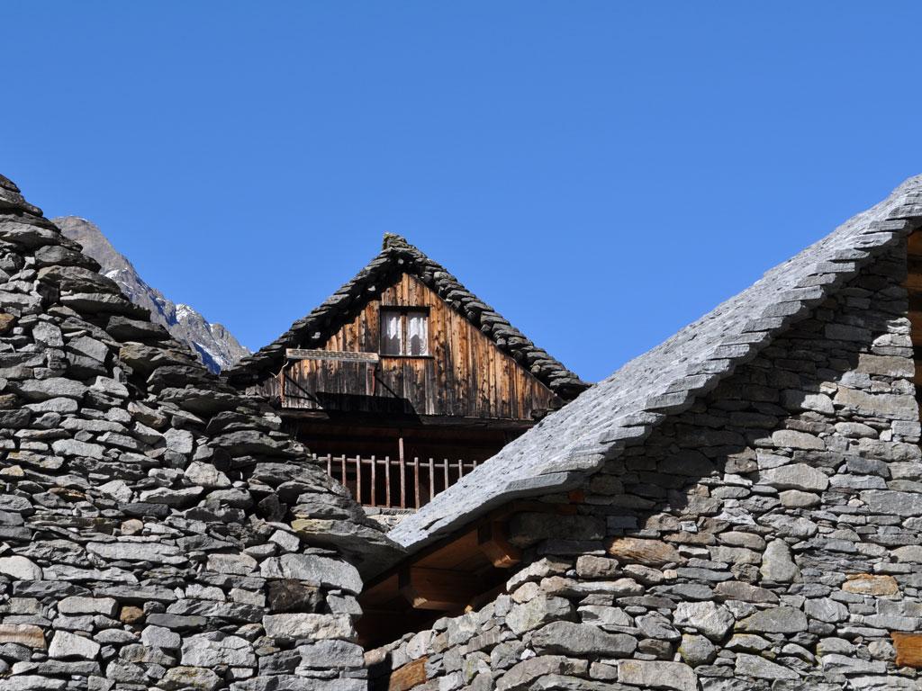 Image 2 - Il Villaggio di Brontallo