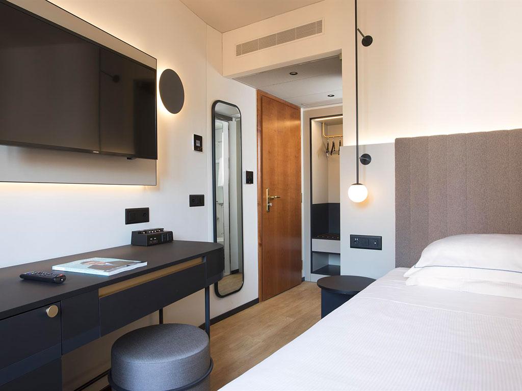 Image 9 - LUGANODANTE Boutique & Lifestyle Hotel