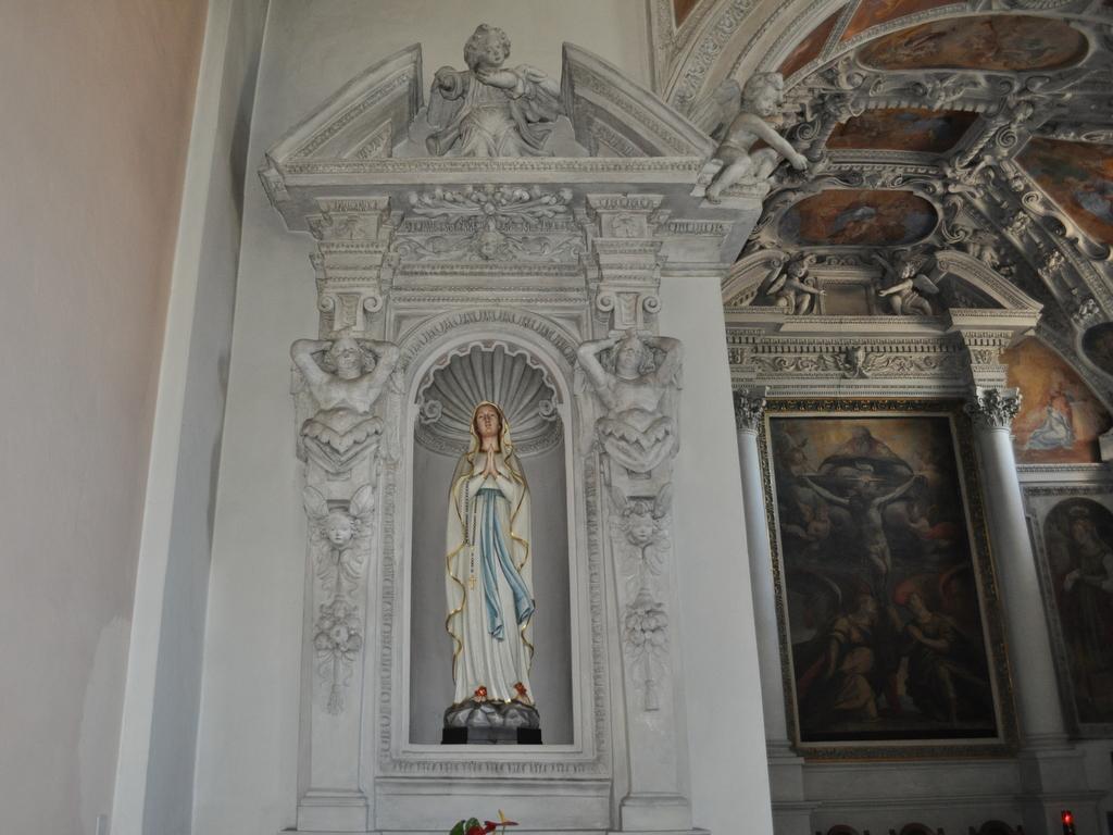 Image 3 - Kirche St. Giobbe