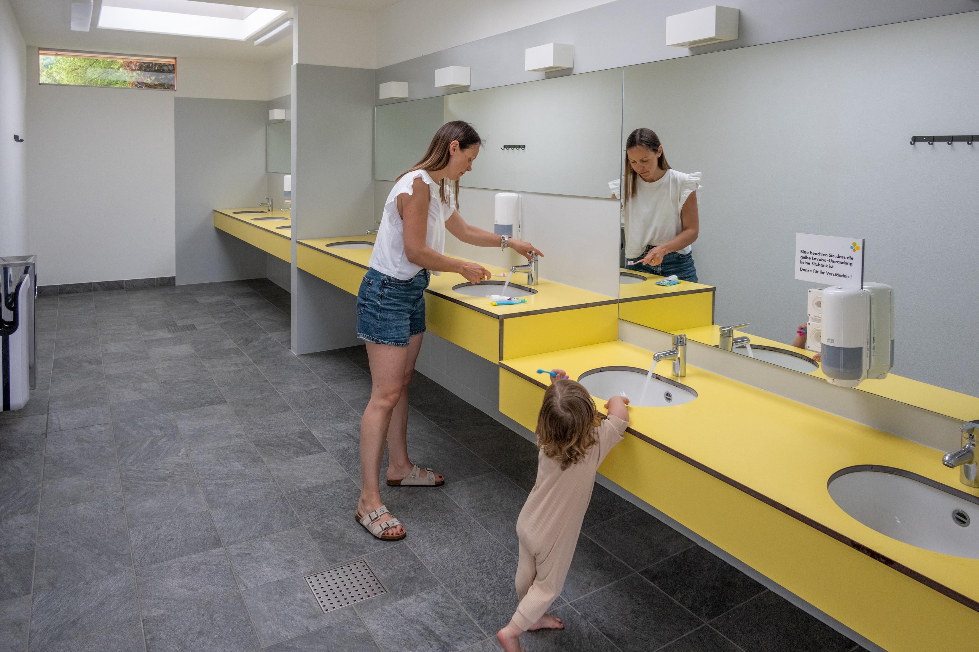 Image 10 - Camping Tamaro Resort