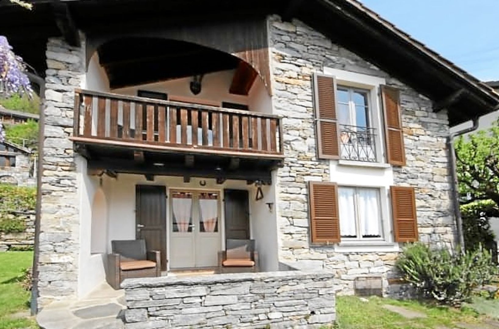 Image 0 - 4 room, holiday house 'Cà Ravecia', Ai Benitt 2, Mergoscia, Valle Verzasca