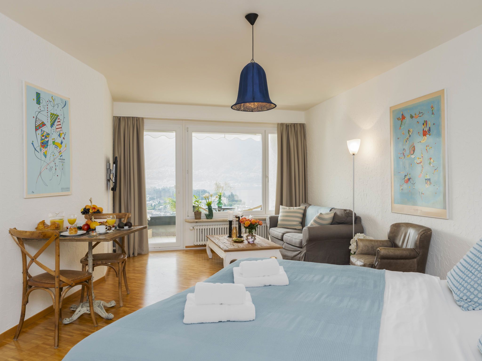 Image 0 - Double Room Modern