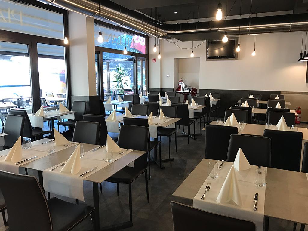 Image 1 - Hotel Ristorante Internazionale