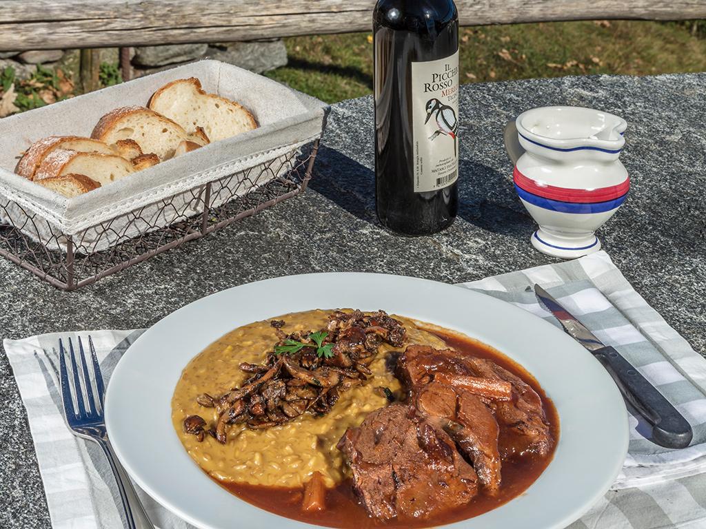 Image 5 - Grotto Borei